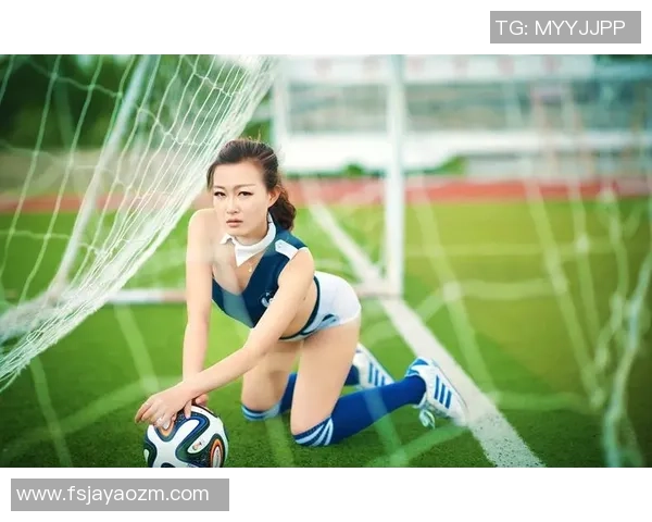 足球明星太太的魅力瞬间展现她们的时尚与风采